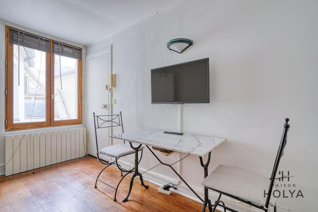 Le Fonctionnel - Proche Des Champs Elysees - 244b * Paris